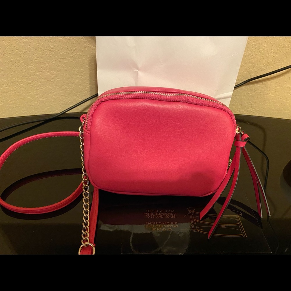 Wild Fable cross body purse.